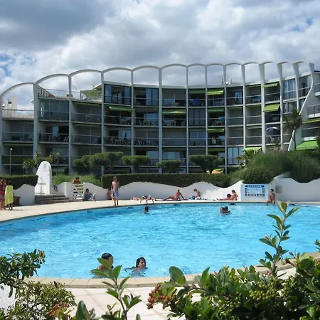 En Bord De Avec Piscine, Jardin Et Parking Prive - Fr-1-328-231